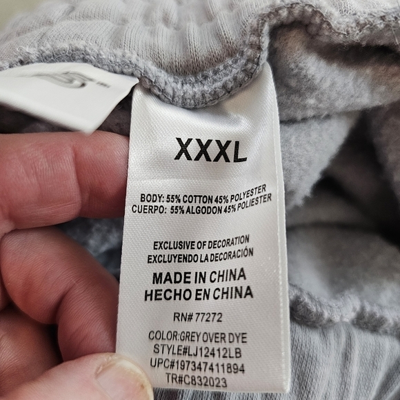 Peanuts Snoopy Chill Vibes Graphic Gray Joggers in XXXL NWT - Picture 7 of 9